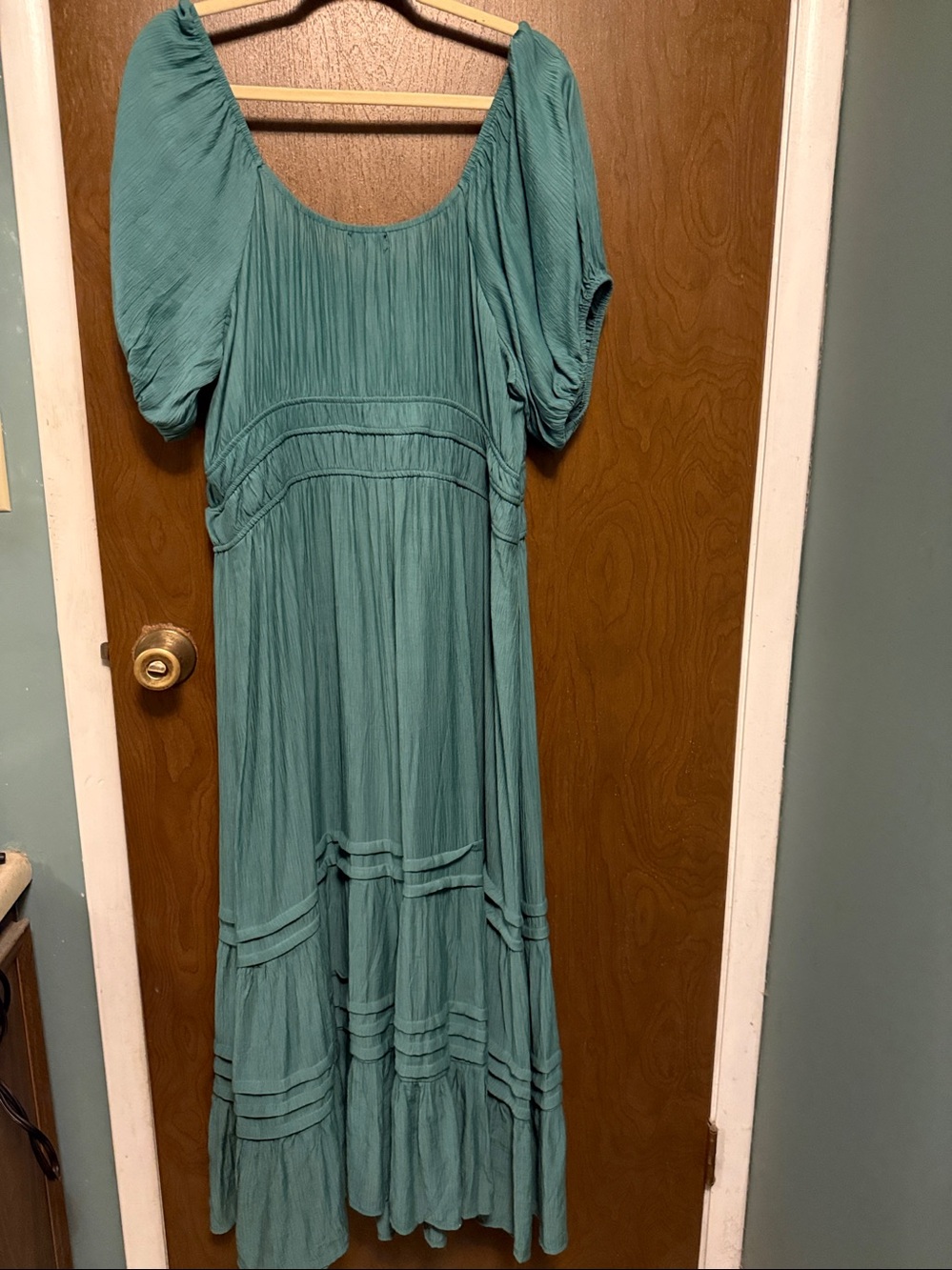 Max + Ash Teal Tiered Maxi Dress with puffed sleeves 2X - Picture 4 of 4